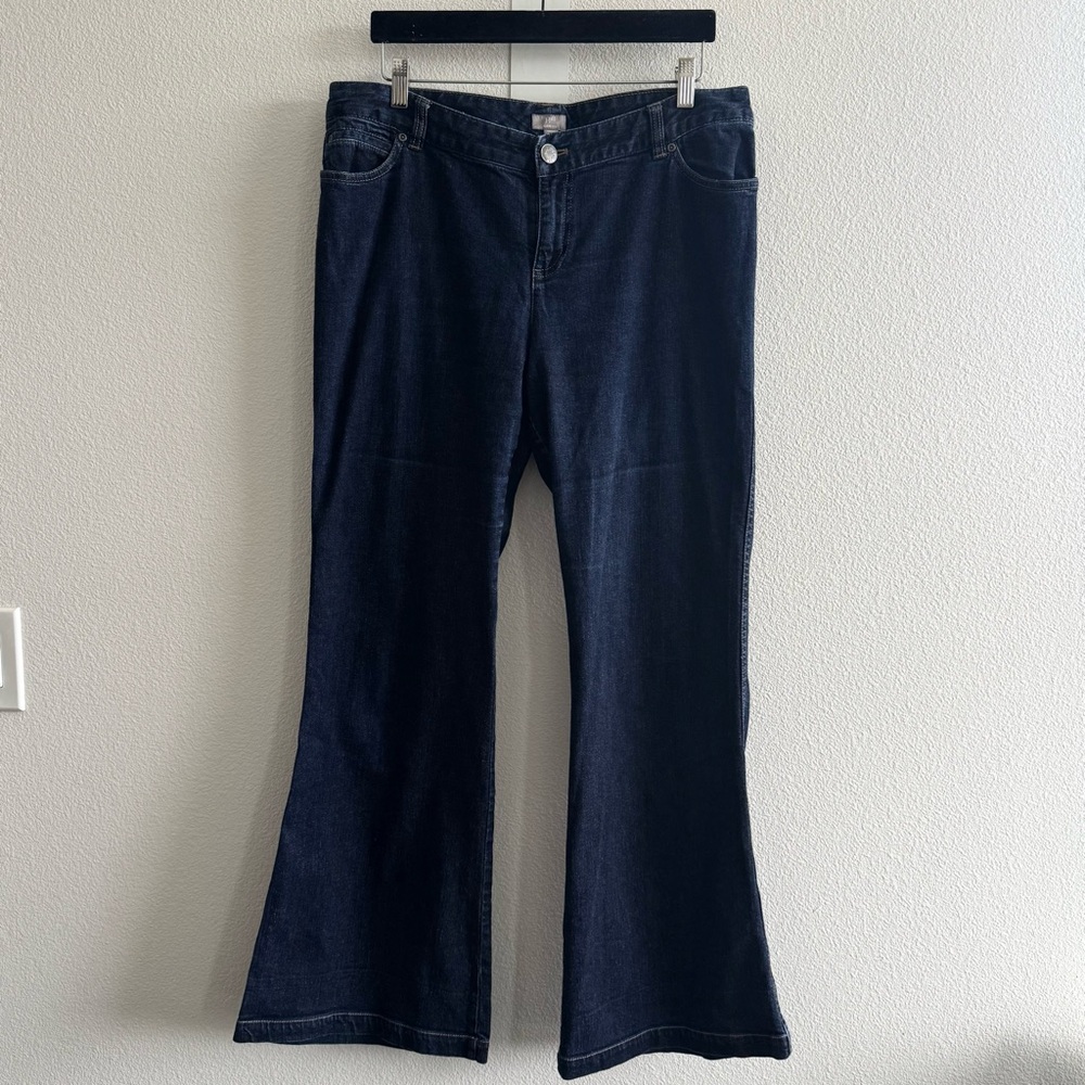 J. Jill Flare Leg Dark Wash Blue Jeans Cotton Stretch - Picture 2 of 11